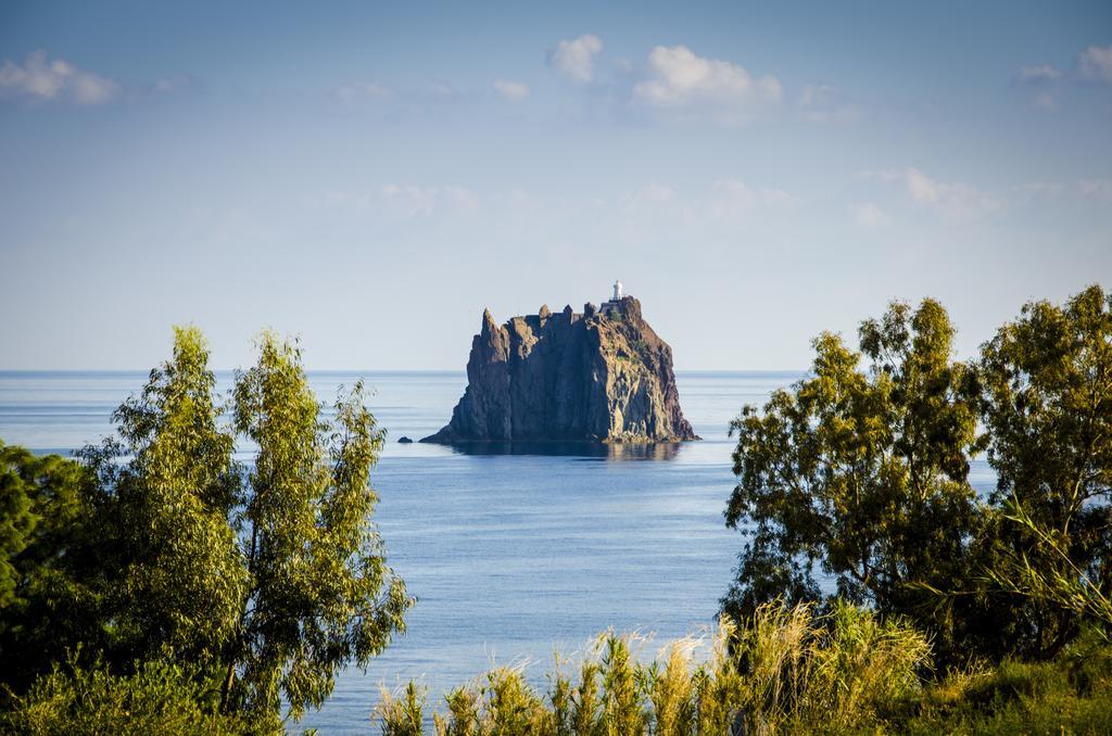 Villa Ginestra Sulla Spiaggia Di Stromboli Oda fotoğraf