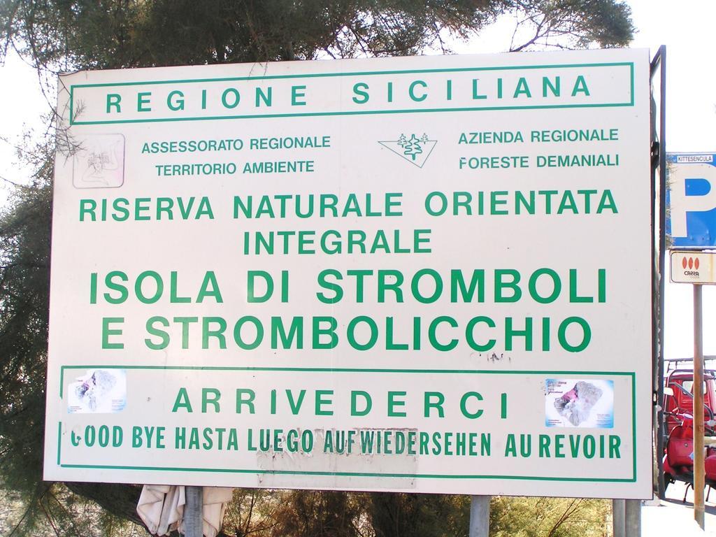 Villa Ginestra Sulla Spiaggia Di Stromboli Oda fotoğraf