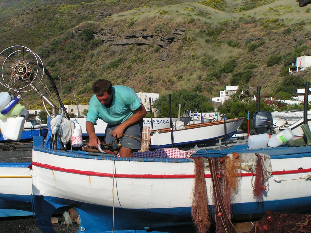 Villa Ginestra Sulla Spiaggia Di Stromboli Oda fotoğraf