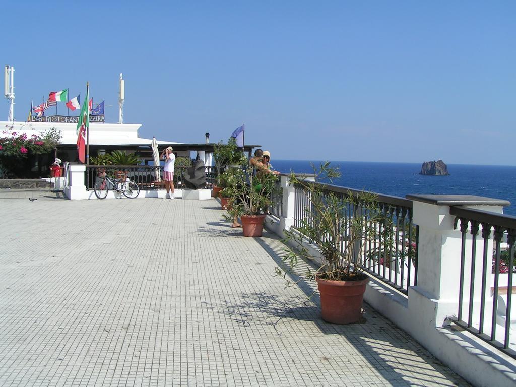Villa Ginestra Sulla Spiaggia Di Stromboli Oda fotoğraf